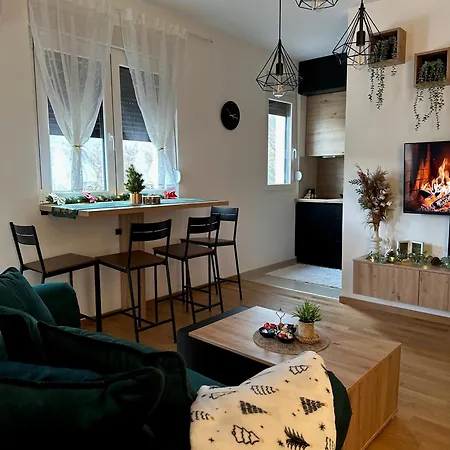 Apartment Aria